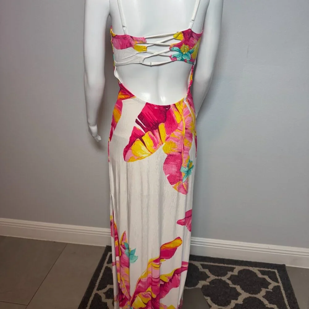 Fashion Nova Tropical Vibes Floral Maxi Dress - Picture 6 of 6